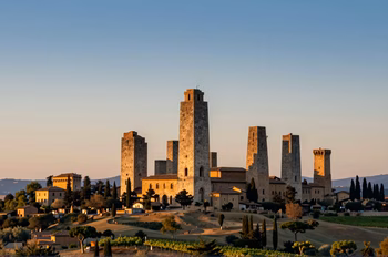 San Gimignano : Guide Complet pour Visiter la Ville aux Tours