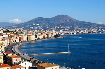 Voyage en Italie du Sud : découvrez la beauté de Naples, Sorrente et la côte amalfitaine